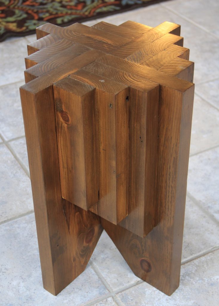 You know those leftover 2x4’s, 2x6’s, etc., that you have in your garage? What are you going to do with them? One option is to build a cascade stand.