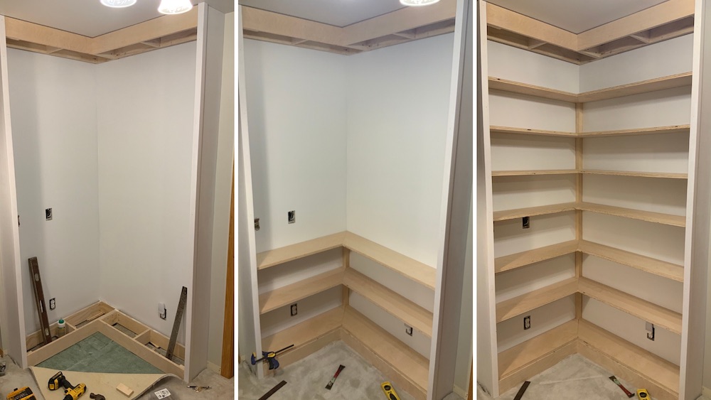 Built In Corner Bookshelf With Open, How To Support Corner Shelves